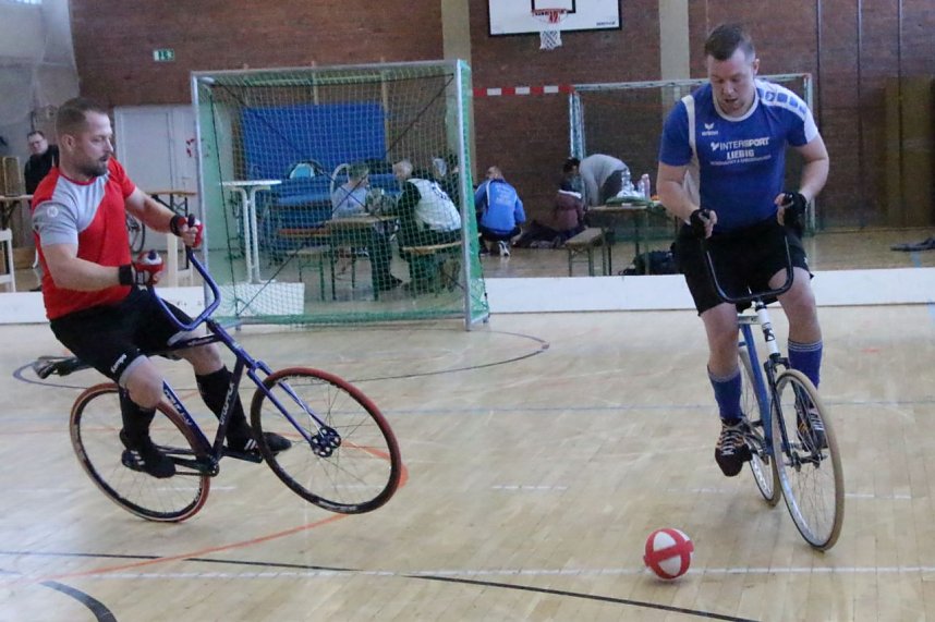 Ein fast perfekter Spieltag f&uuml;r die Radballer