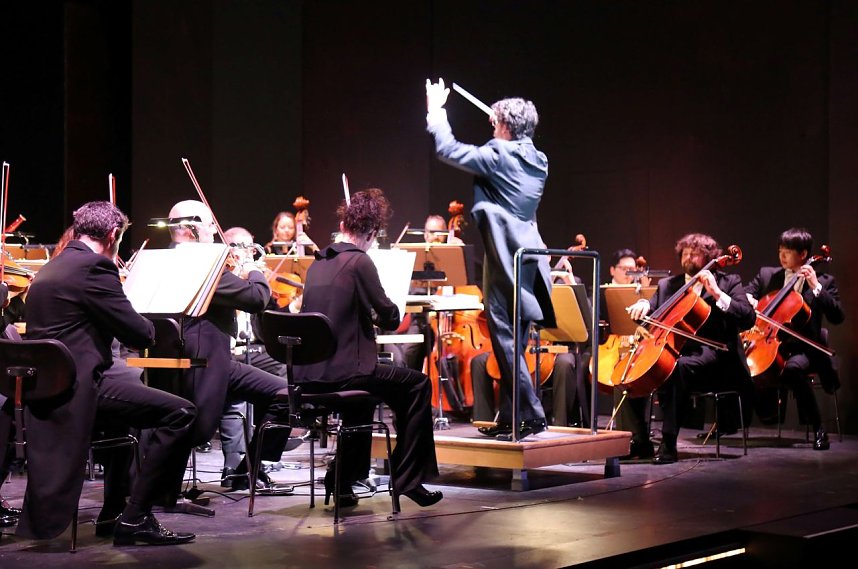 Das Benefizkonzert im Theater brachte &uuml;ber 10.000 Euro Spenden f&uuml;r Windehausen zusammen