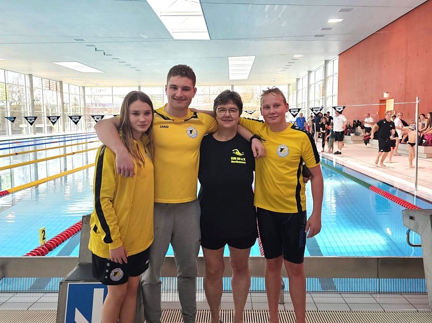 Zwei Wettk&auml;mpfe f&uuml;r die Nordh&auml;user Schwimmer - in Leinefelde und Kassel wurde die Saison eingel&auml;utet