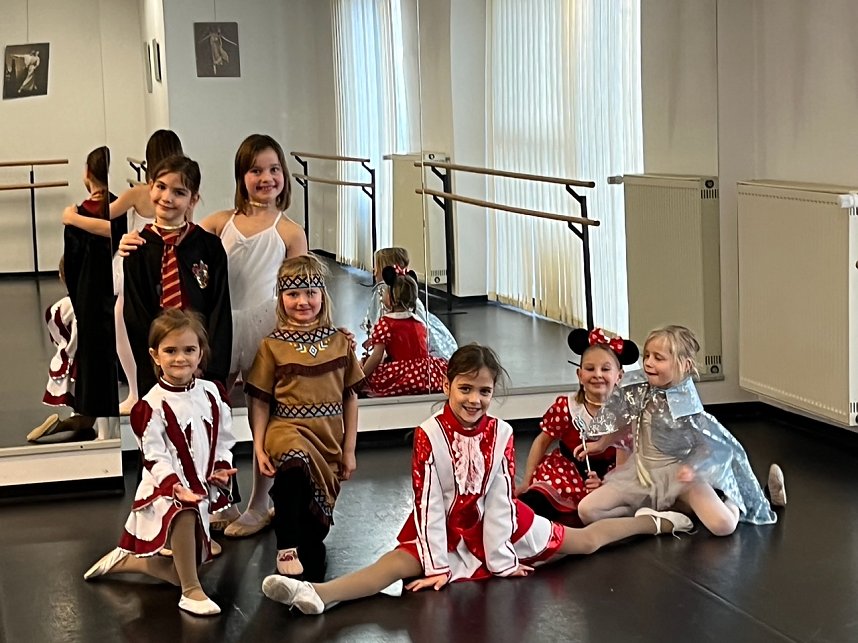 Faschingswoche im Tanzstudio Radeva