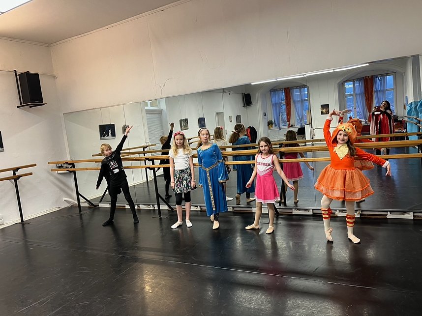 Faschingswoche im Tanzstudio Radeva