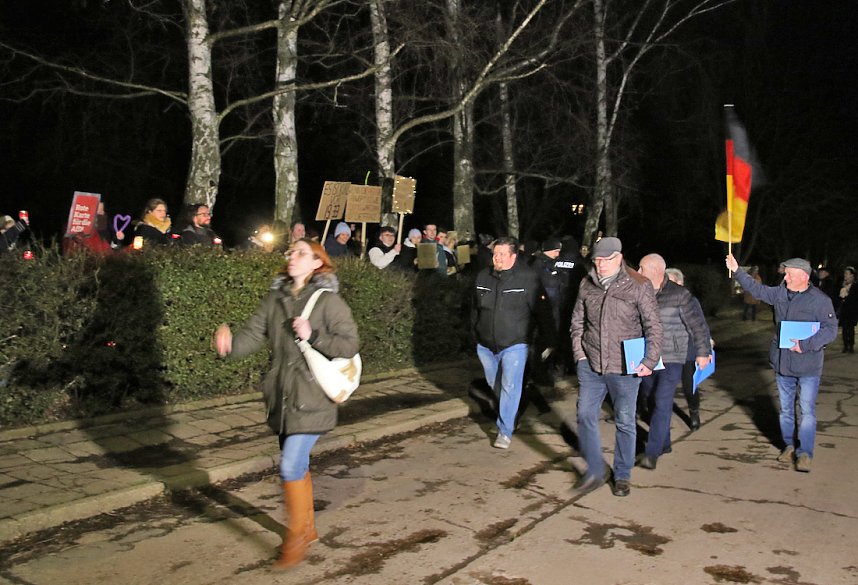 Gegenprotest zur AfD Veranstaltung in Sundhausen
