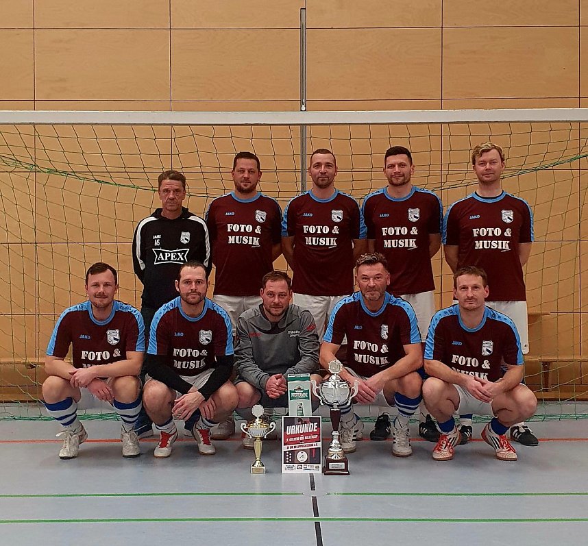 Sieg f&uuml;r Lipprechterodes "Alte Herren" beim 2. Goldene Aue Cup