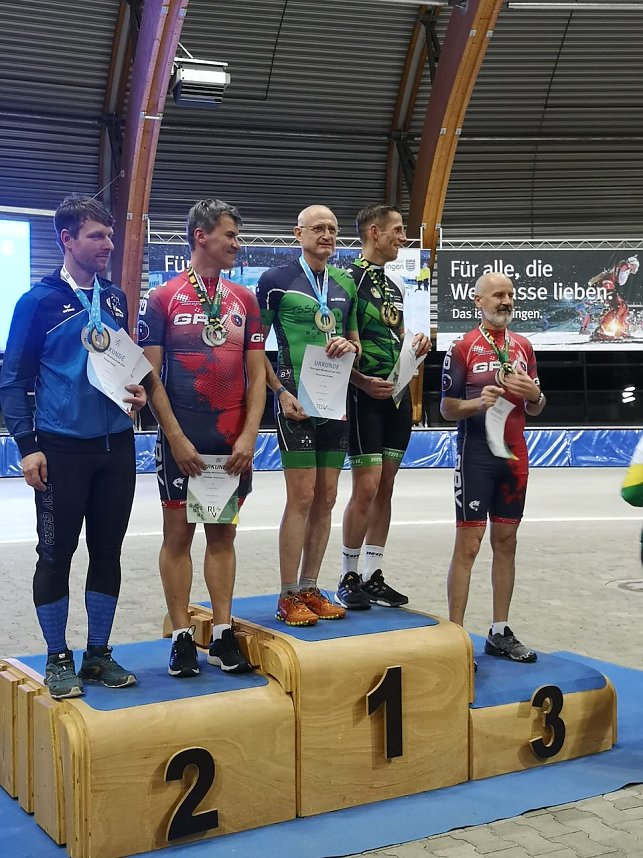 Speedskating Meisterschaften erfolgreich f&uuml;r Nordh&auml;user RSV in der Niemann Stirnemann Halle in Erfurt