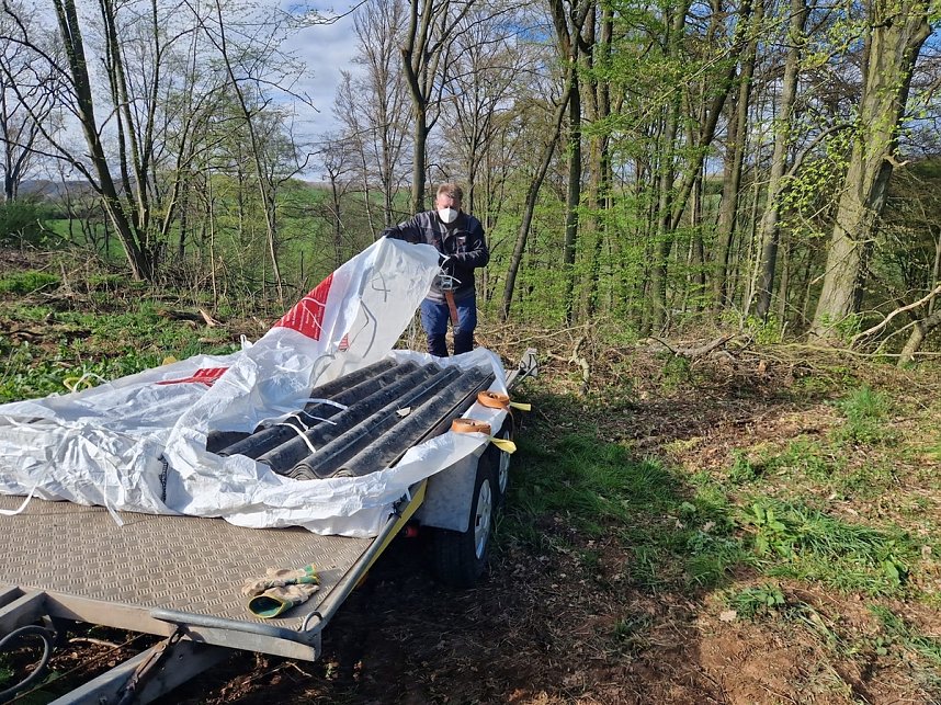 Asbestm&uuml;ll entsorgt - diesmal fachgerecht