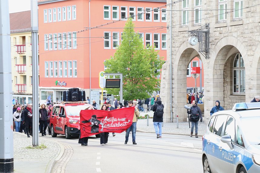 Demonstrationszug durch die Nordh&auml;user Innenstadt