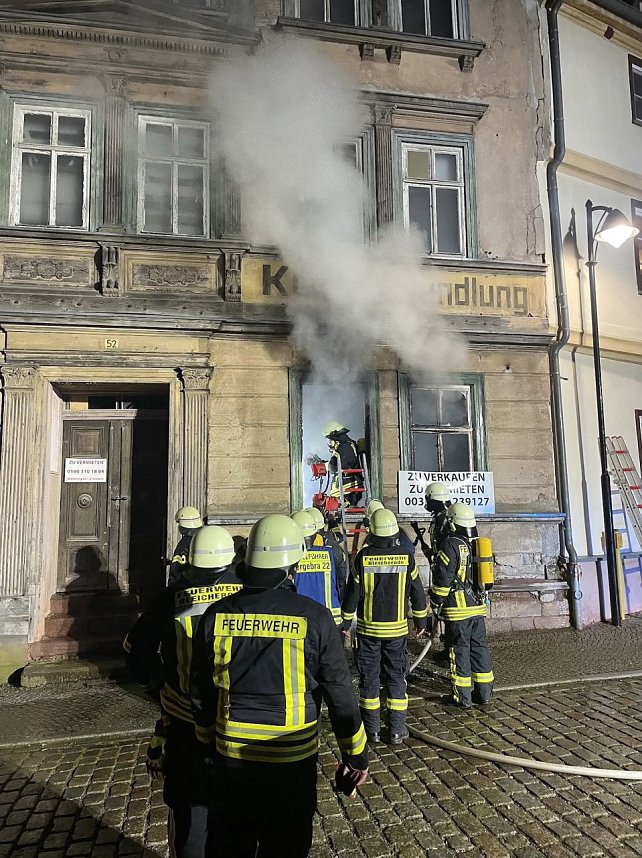 L&ouml;scharbeiten an Bleicher&ouml;der Haus