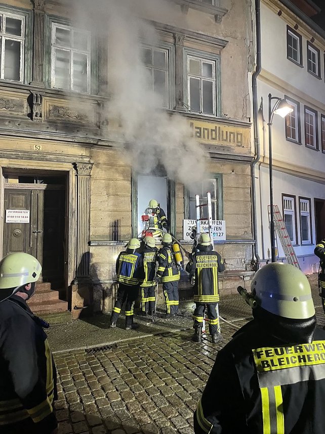 L&ouml;scharbeiten an Bleicher&ouml;der Haus