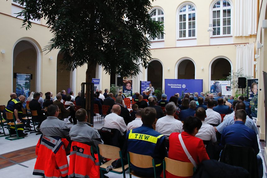 30 Jahre THW auf dem Petersberg