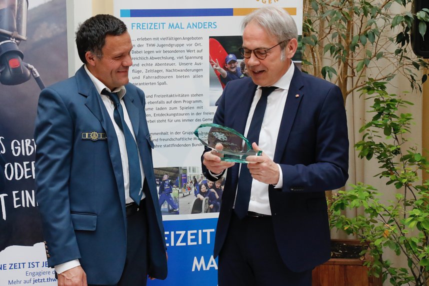 30 Jahre THW auf dem Petersberg