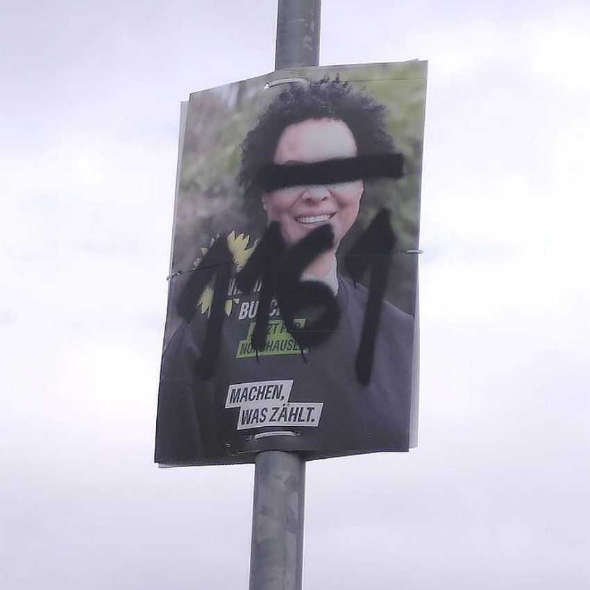 Zerst&ouml;rte Plakate im Kommunalwahlkampf