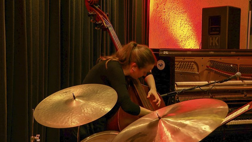 Das Alexandra Ivanova Trio in der Jazzmangel