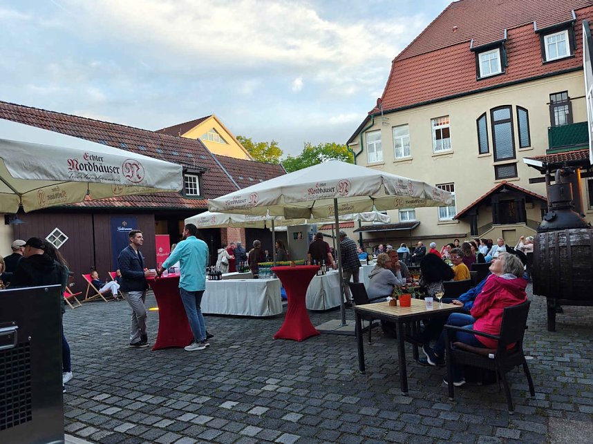 Weinfest in der Traditionsbrennerei