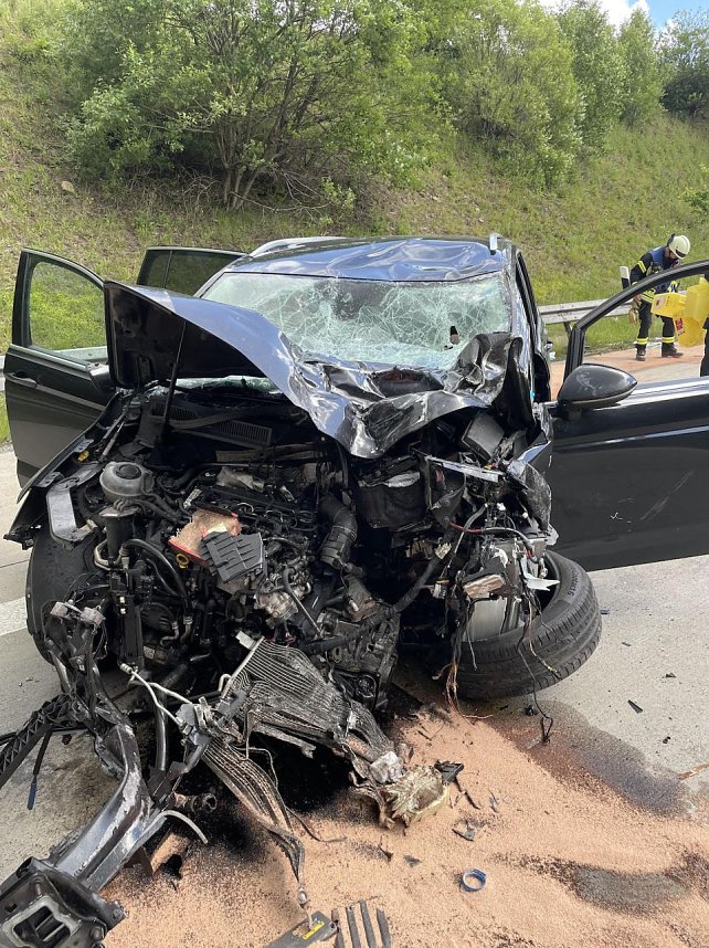 Unfall mit Schilderwagen auf der A 38