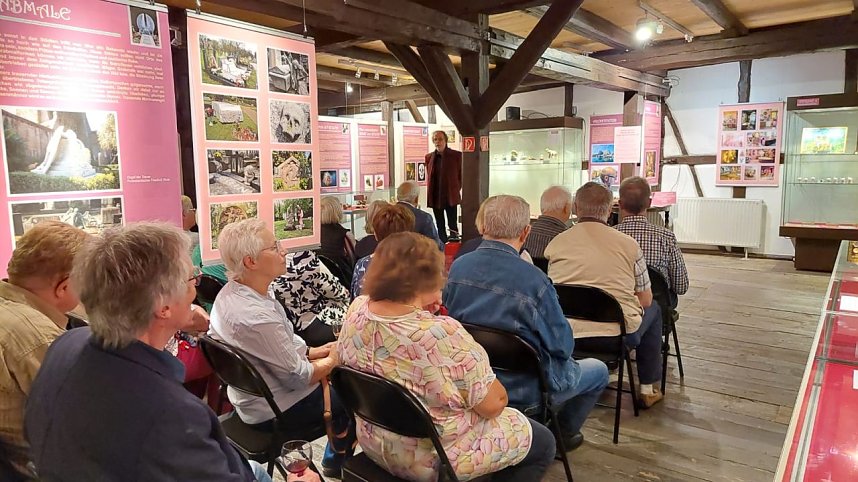 Neue Ausstellung widmet sich dem Thema "Kitsch"