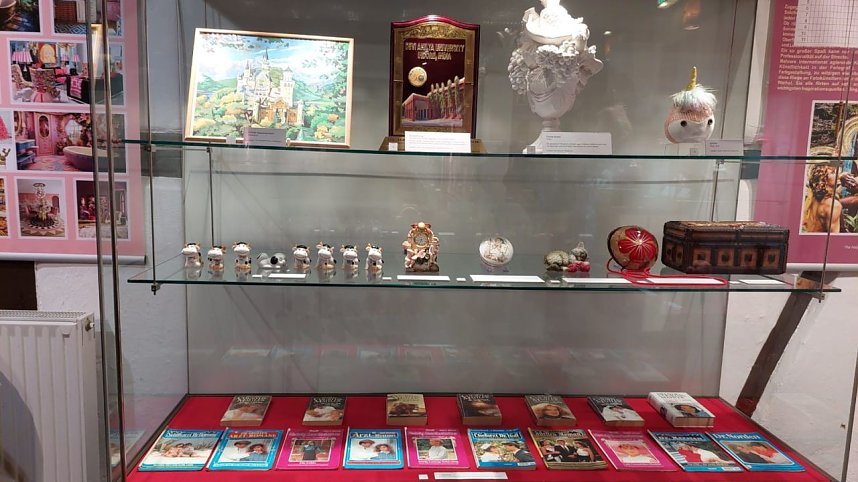 Neue Ausstellung widmet sich dem Thema "Kitsch"