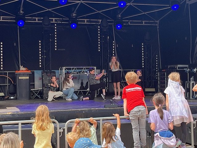 Auftritte des Tanzstudios Radeva zum Residenzfest