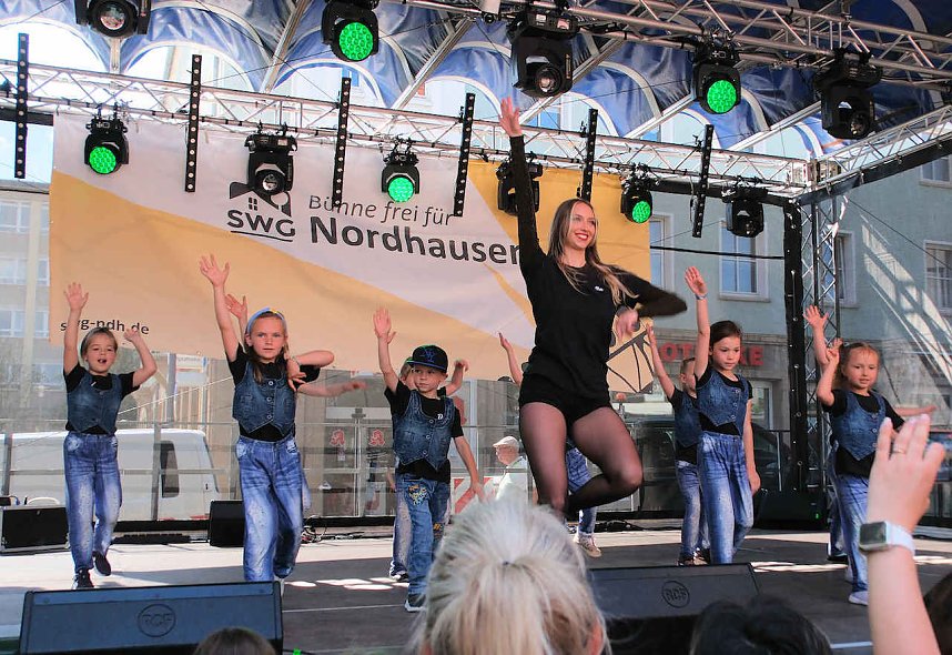 Gro&szlig;e Volksfeststimmung am 2. Tag auf dem Rolandsfest in Nordhausen