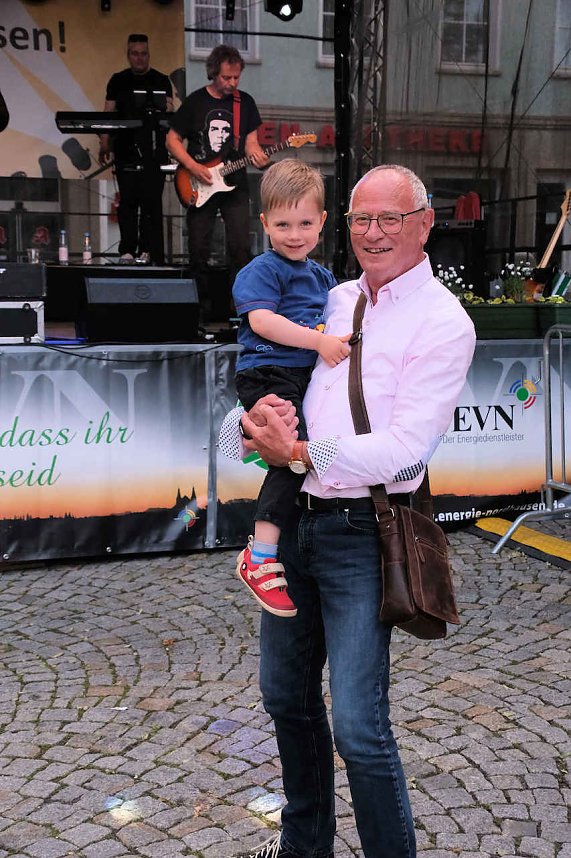 Gro&szlig;e Volksfeststimmung am 2. Tag auf dem Rolandsfest in Nordhausen