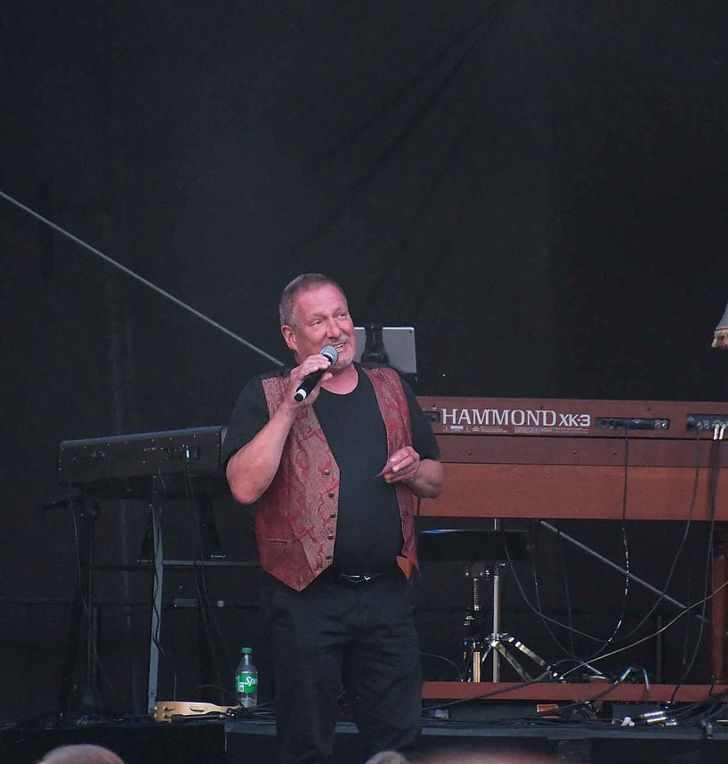 Gro&szlig;e Volksfeststimmung am 2. Tag auf dem Rolandsfest in Nordhausen