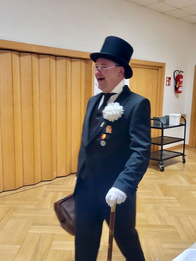 Alle Jahre wieder - die Rolandgruppe besuchte vor dem Fest auch den Ossietzky-Hof