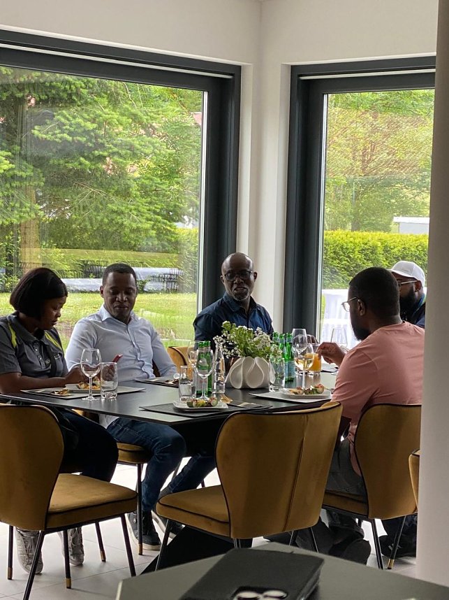 Besuch aus Angola zu Gast im Golfpark