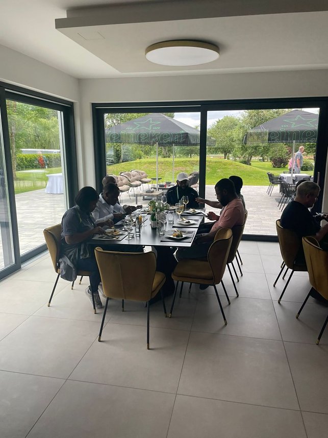 Besuch aus Angola zu Gast im Golfpark