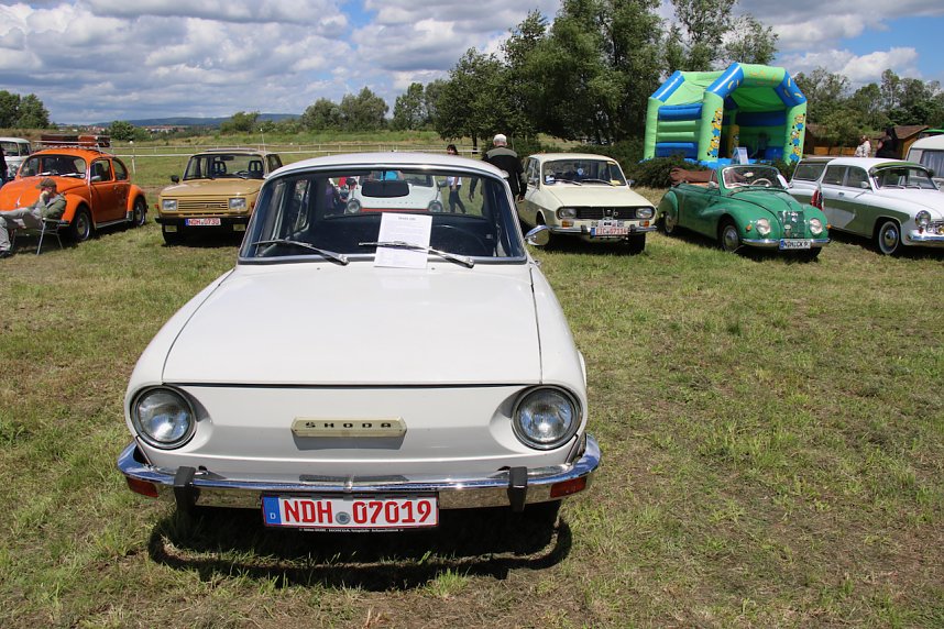 Oldtimertreff auf dem Scheunenhof