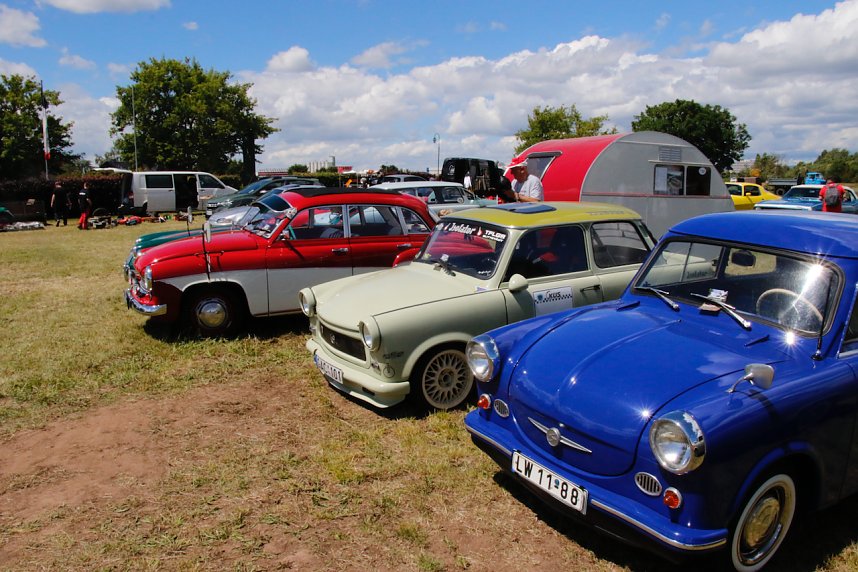 Oldtimertreff auf dem Scheunenhof