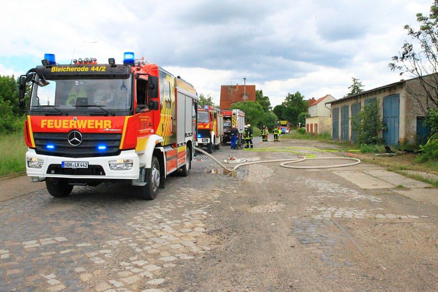 Zwei Br&auml;nde am selben Haus