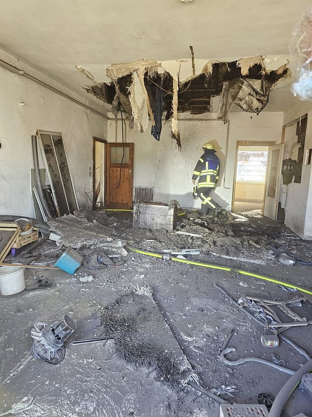 Zwei Br&auml;nde am selben Haus