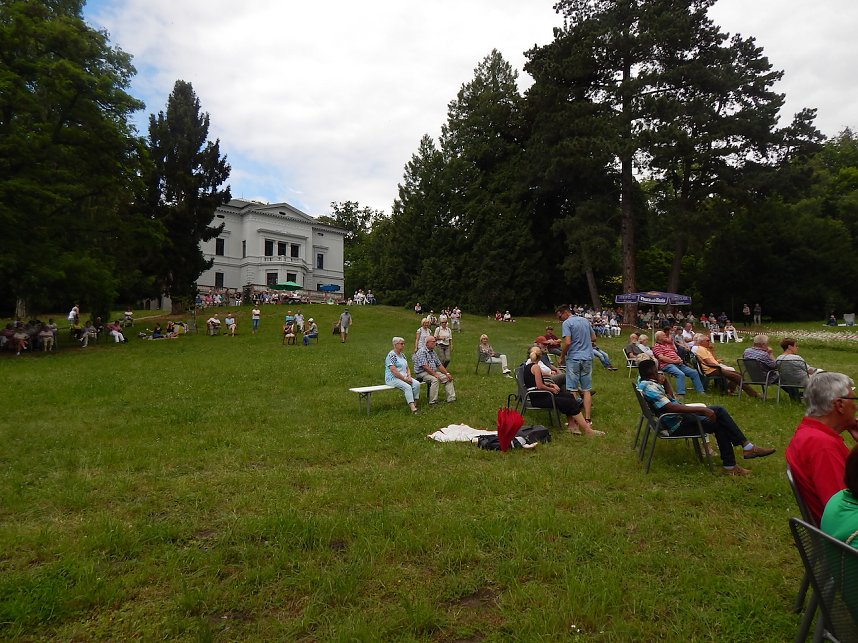 Konzert des Th&uuml;ringer Polizeiorchesters im Park Hohenrode