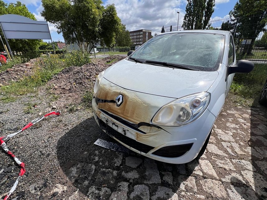 Abgebranntes Auto in Nordhausen
