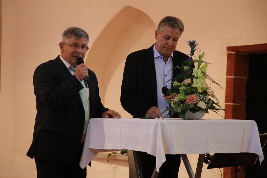 Festakt, Richtfest, Sommerparty - an der Oberstufe des Humboldt-Gymnasiums gab es heute volles Programm