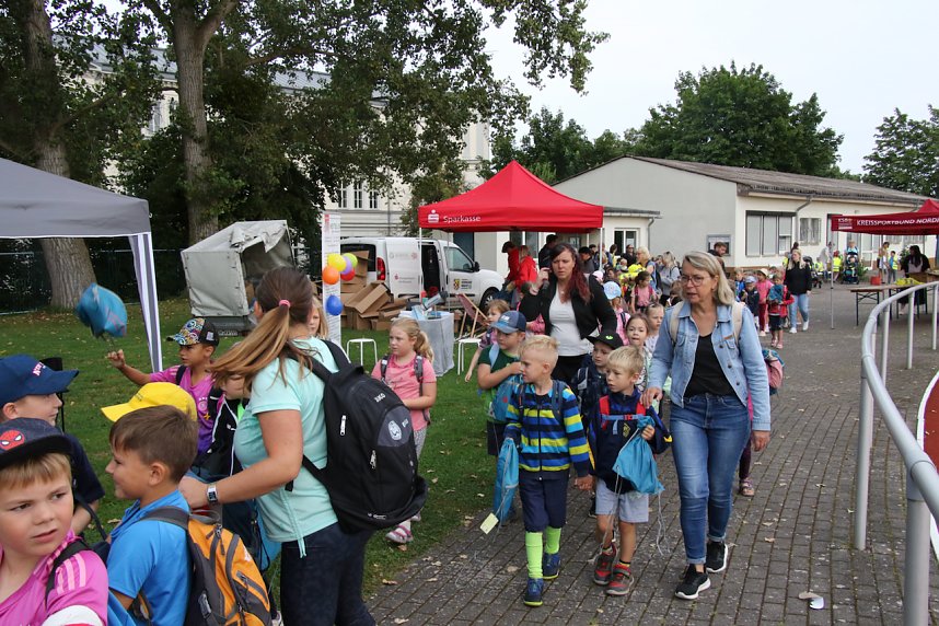 Schulanfangsaktionstag auf dem Hohekreuz-Sportplatz