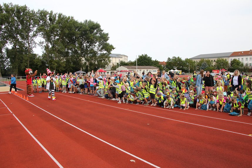 Schulanfangsaktionstag auf dem Hohekreuz-Sportplatz