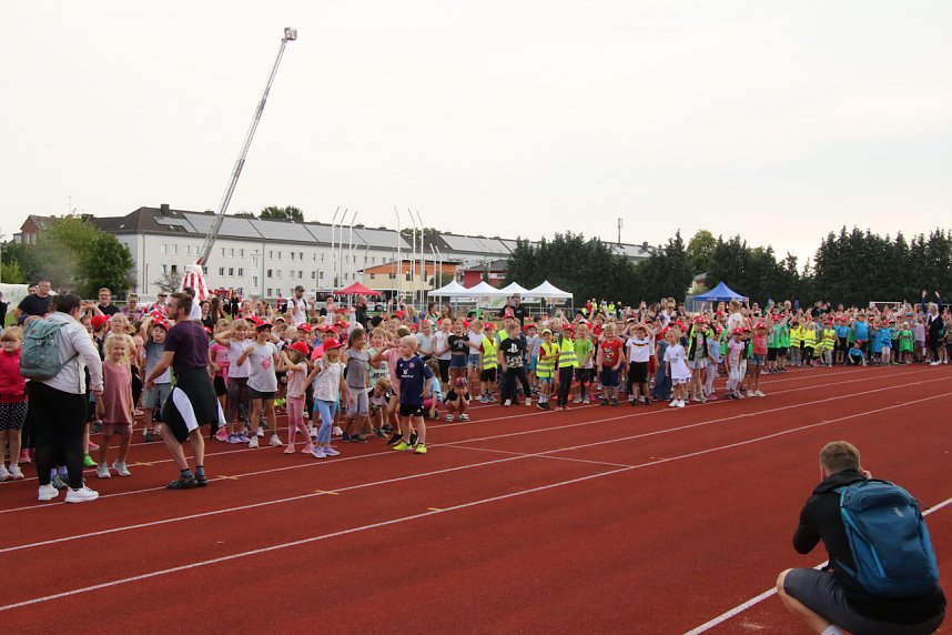 Schulanfangsaktionstag auf dem Hohekreuz-Sportplatz