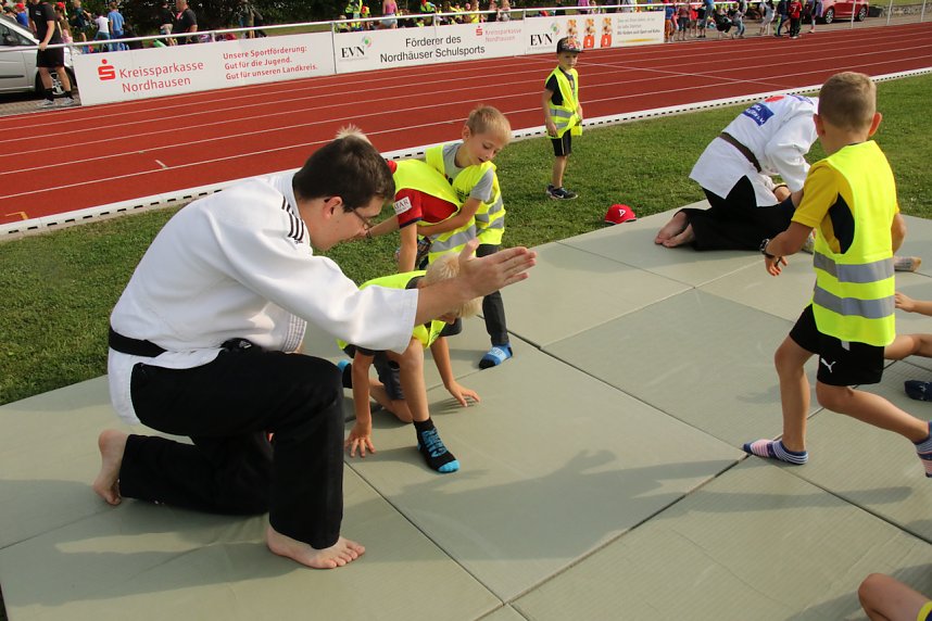 Schulanfangsaktionstag auf dem Hohekreuz-Sportplatz