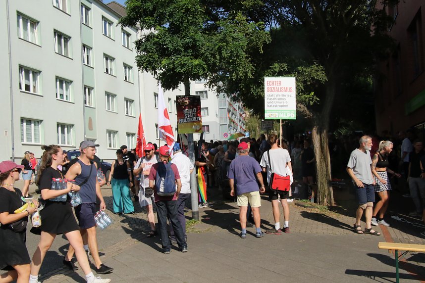 Kundgebund und Protest in Nordhausen - die AfD hatte zum "B&uuml;rgerfest" geladen