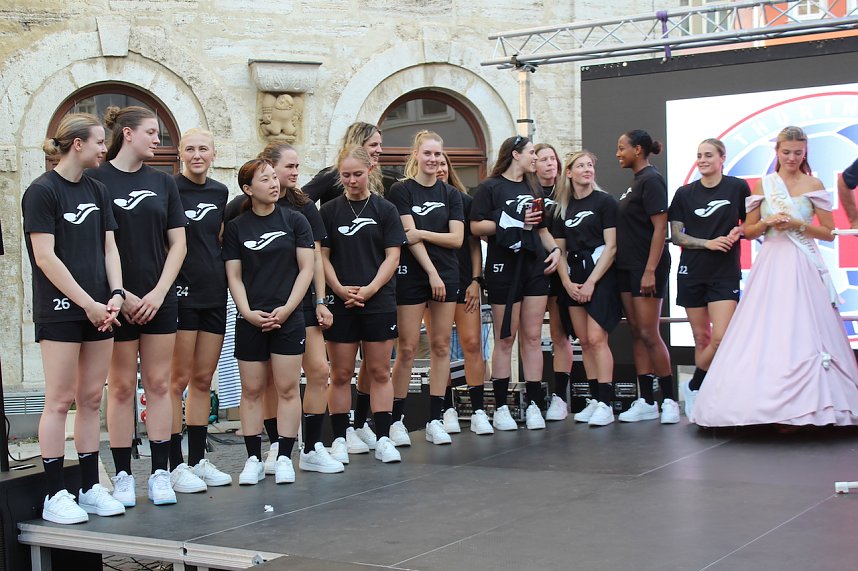 Saisoner&ouml;ffnung des Th&uuml;ringer HC auf dem Neumarkt