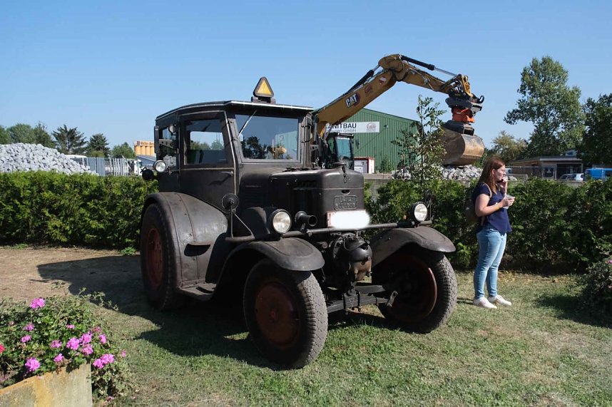 Motoren- und Maschinenschau zu Dreschfest in Sundhausen