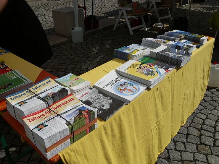 Impressionen von der Woche der Sonne auf dem Rathausplatz