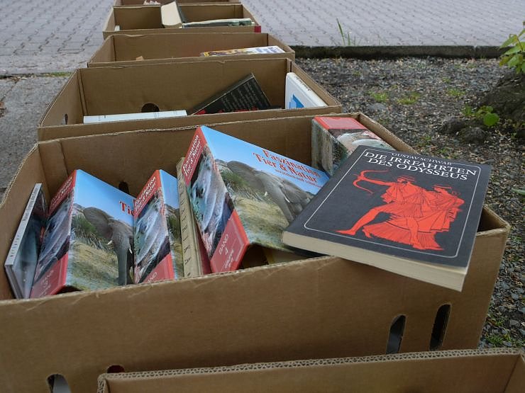 Impressionen vom B&uuml;cherflohmarkt