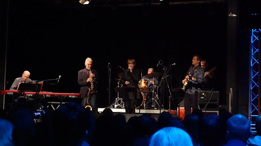 Br&uuml;ning, Fischer und Co. zu Gast im Jaugendclubhaus