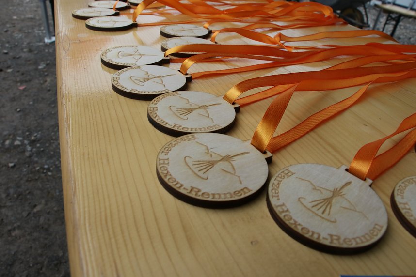 1. Hindernislauf am Harzer Hexenbesen