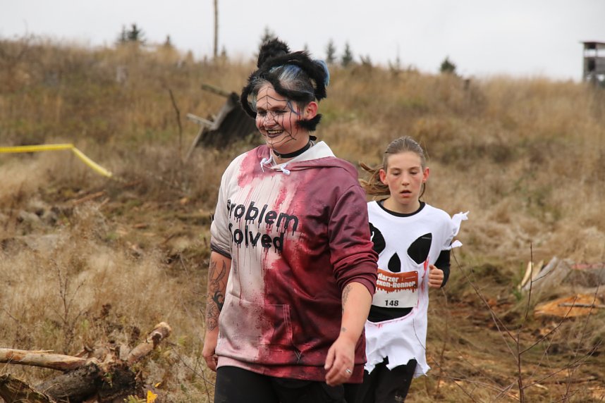 1. Hindernislauf am Harzer Hexenbesen