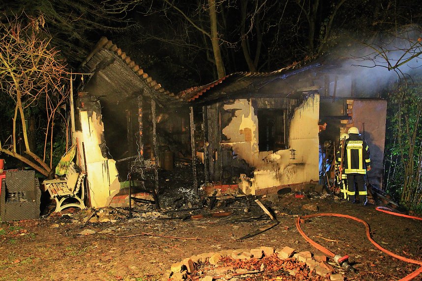 Gartenlaube in Bleicherode abgebrannt