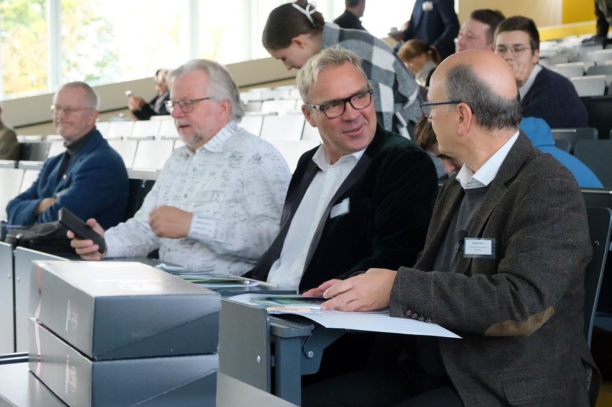 Beim Ressourcenforum 2024 an der Hochschule Nordhausen standen aktuelle Entwicklungen und Herausforderungen der nachhaltigen Ressourcennutzung im Mittelpunkt