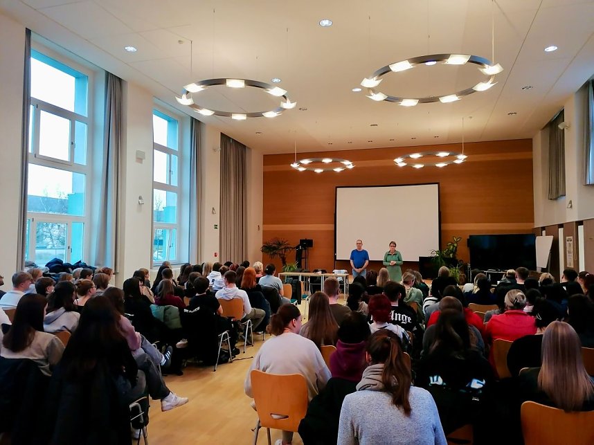 POSITIV zusammenleben - Info-Veranstaltung zum Welt-AIDS-Tag