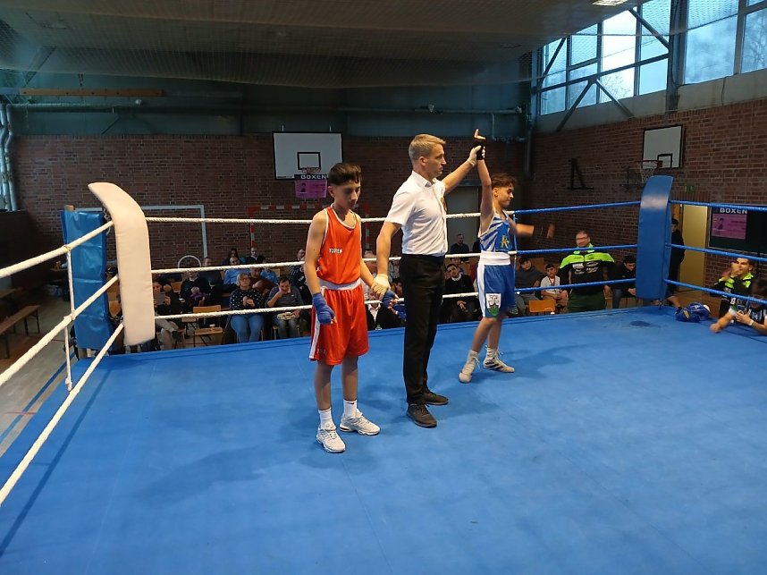 Starke Nordh&auml;user beim Weihnachts Boxen in Teterow
